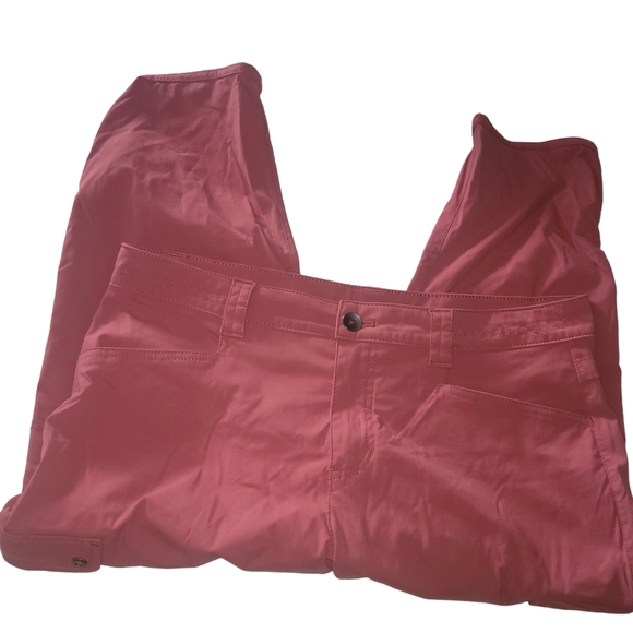 Eddie Bauer Terracotta Red Capri Cargo  Style Shorts 12 - Picture 1 of 3